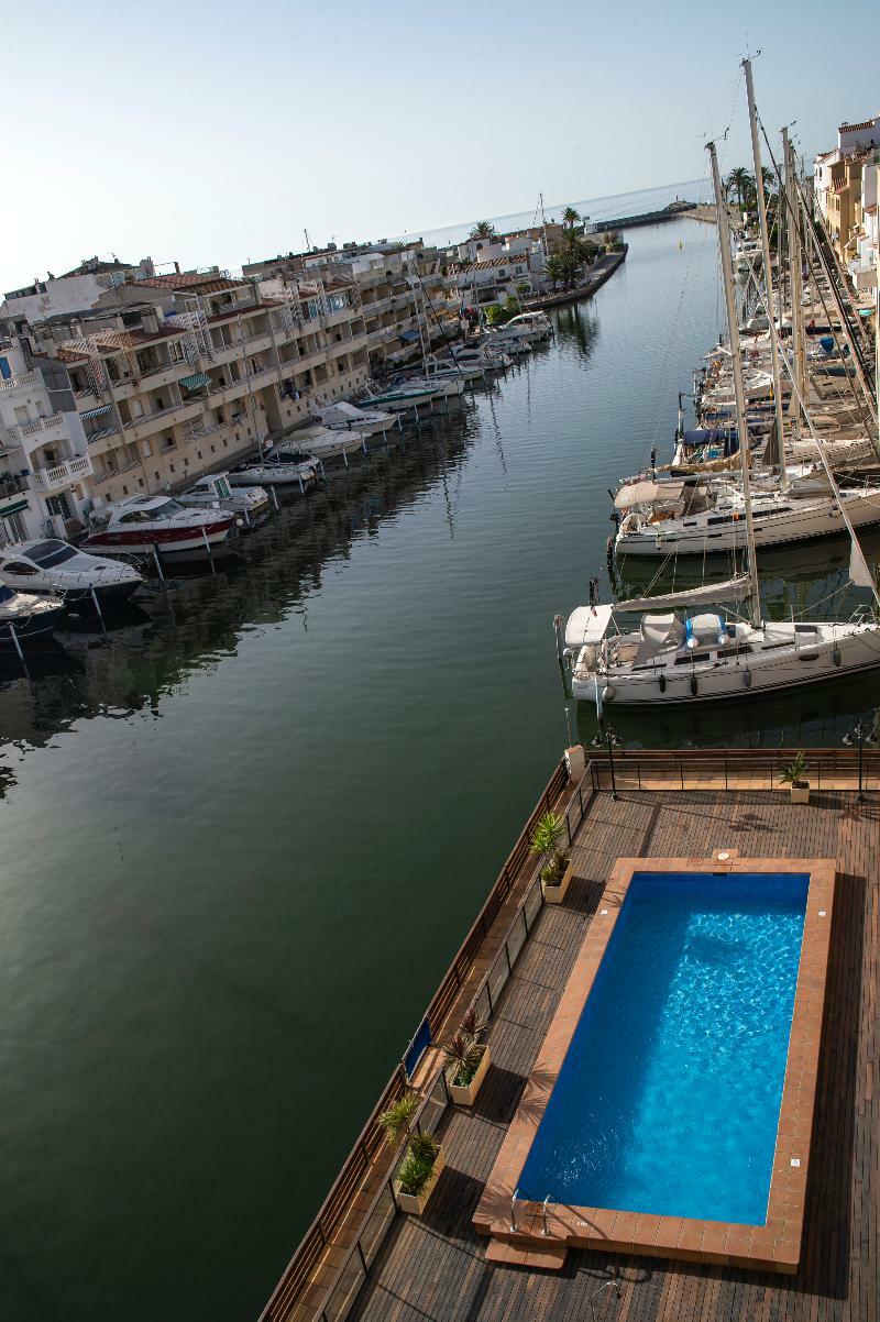 Pierre&Vacances Empuriabrava Marina Exterior foto